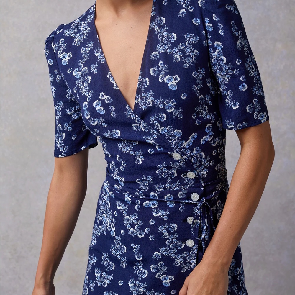 Mid-length wrap dress.